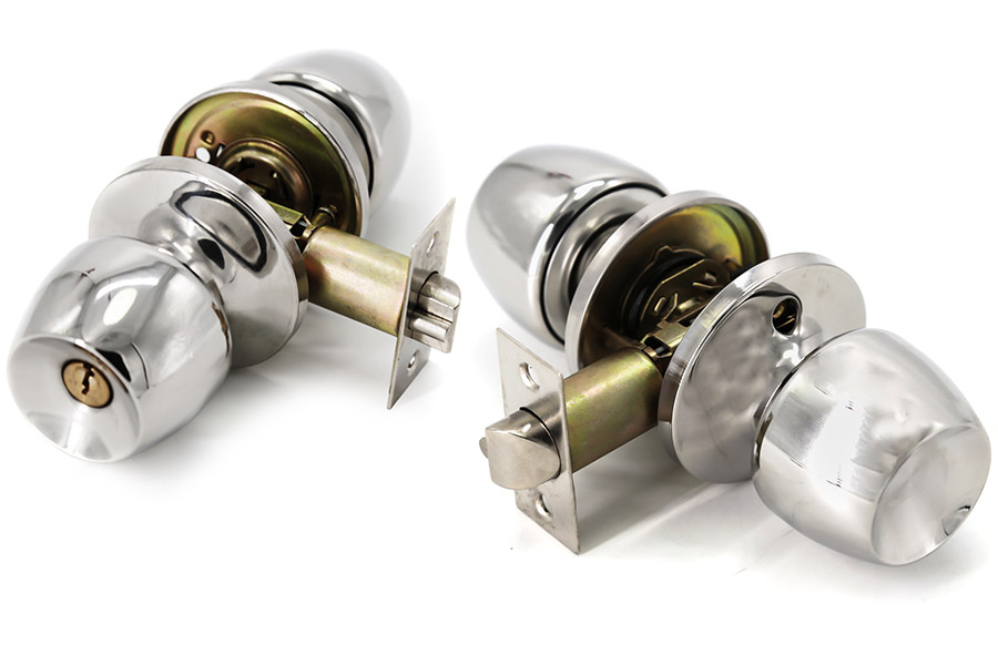 Storage door knob