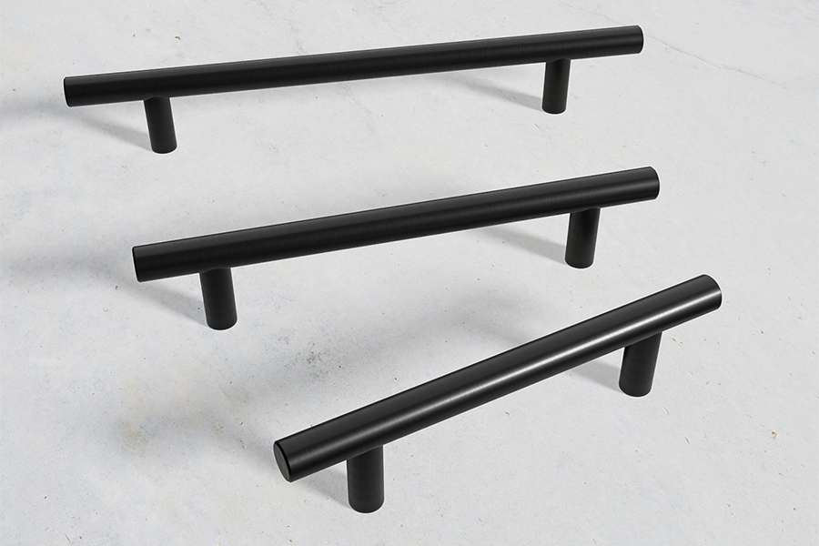 round black cabinet pulls